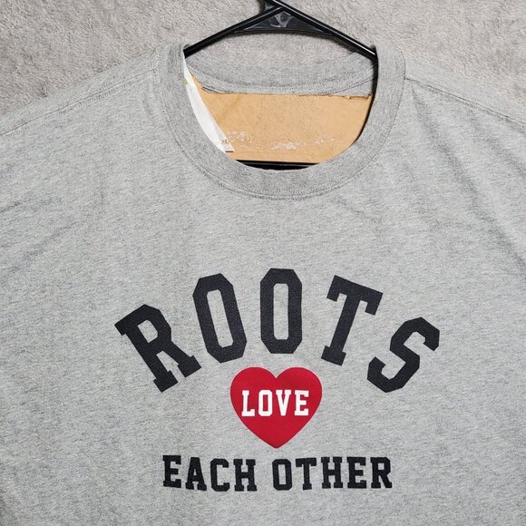 Roots Shirt Mens XL Gray Love Each Other Crewneck Short Sleeve Graphic Tee - Picture 2 of 8
